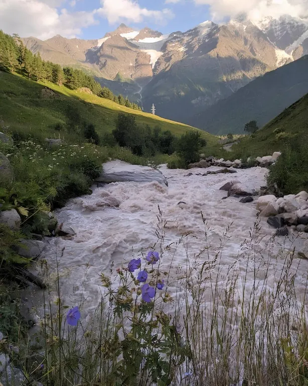 Уютный Barn House у Эльбруса с шикарным видом на Великие Горы Кавказа