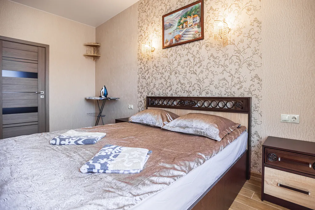 Большая евродвушка на берегу открытого моря