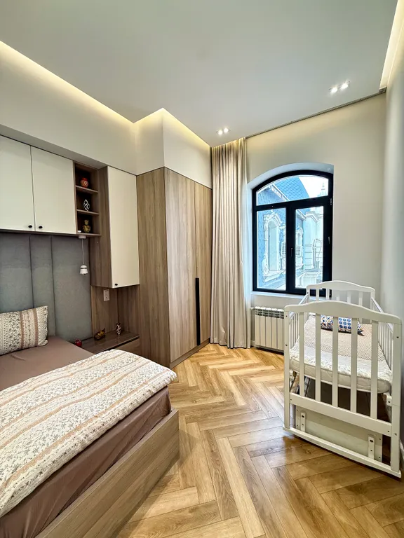 Kazakhstan resident's 178 by Royal rentals