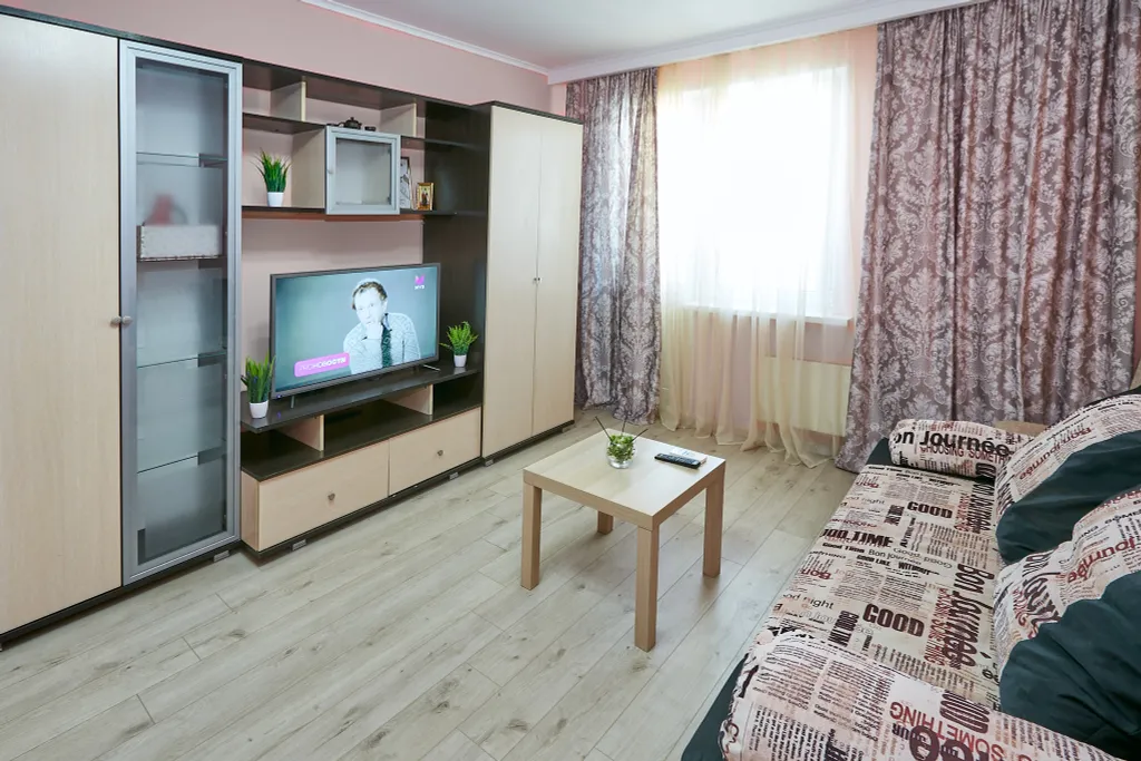 Квартира Квартира Апартамент с балконом и диваном на кухне — Краснодар