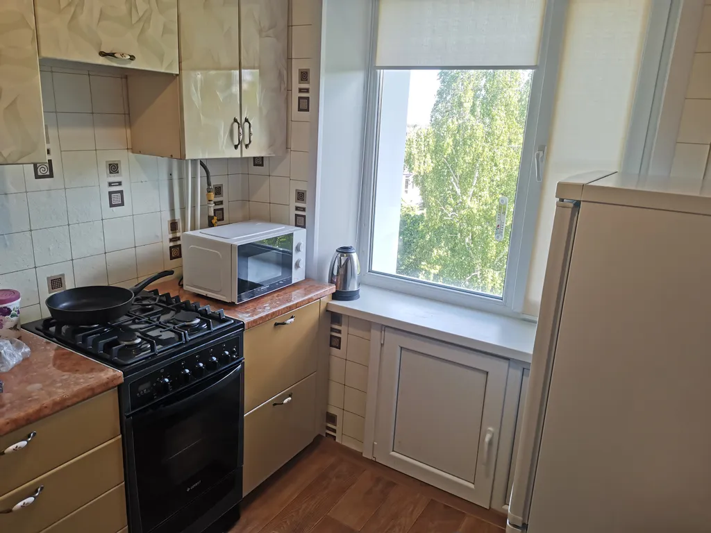 Уютная квартира рядом с вокзалом — аренда посуточно в Алексеевка