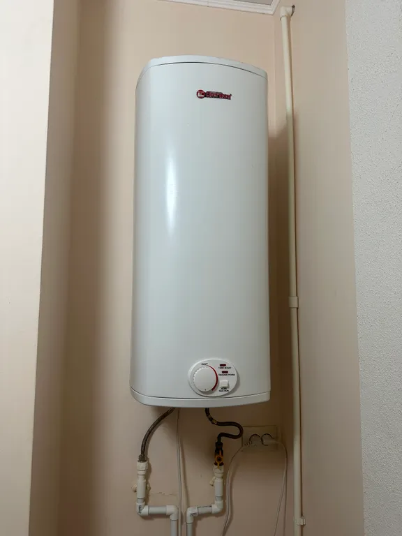 Красивая уютная студия-апартаменты вдоль набережной реки