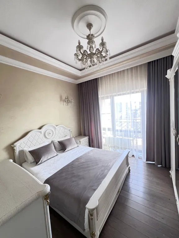 Уютная квартира с видом на горы в центре