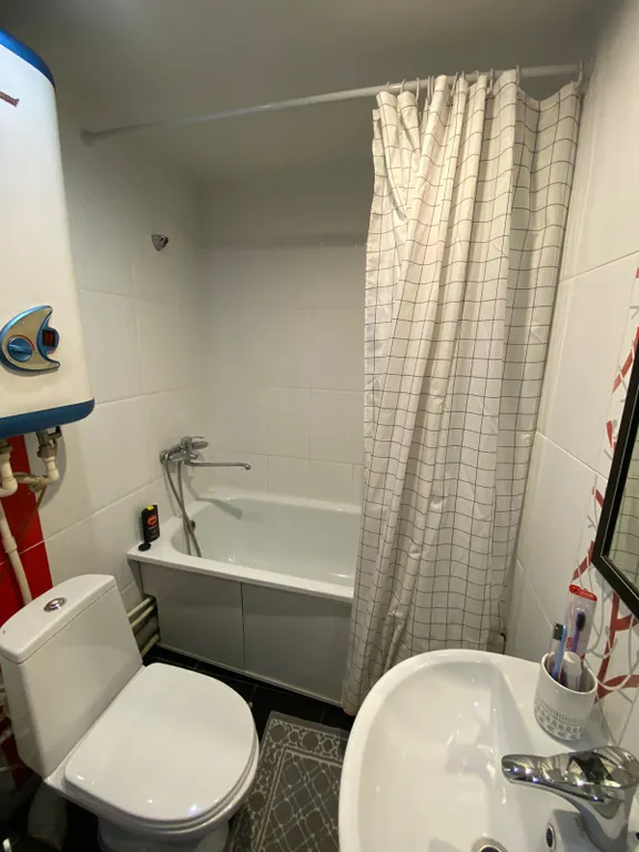 Квартира Квартира 2комн возле ТРЦ "Планета" — Красноярск