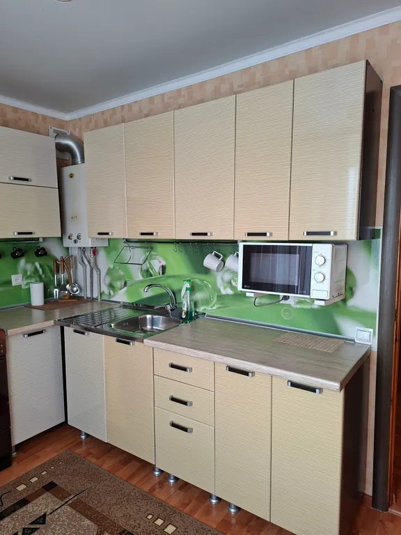 Уютная квартира в тихом микрорайоне.