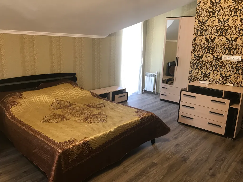 SPA-дом в Ялте. Бассейн круглый год, сауна, 10 соток рая+треккинг.