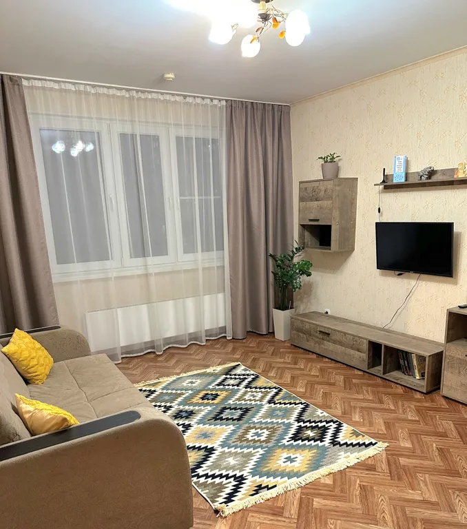 Квартира Уютная, просторная квартира в ЖК Солнечный — Тихвин