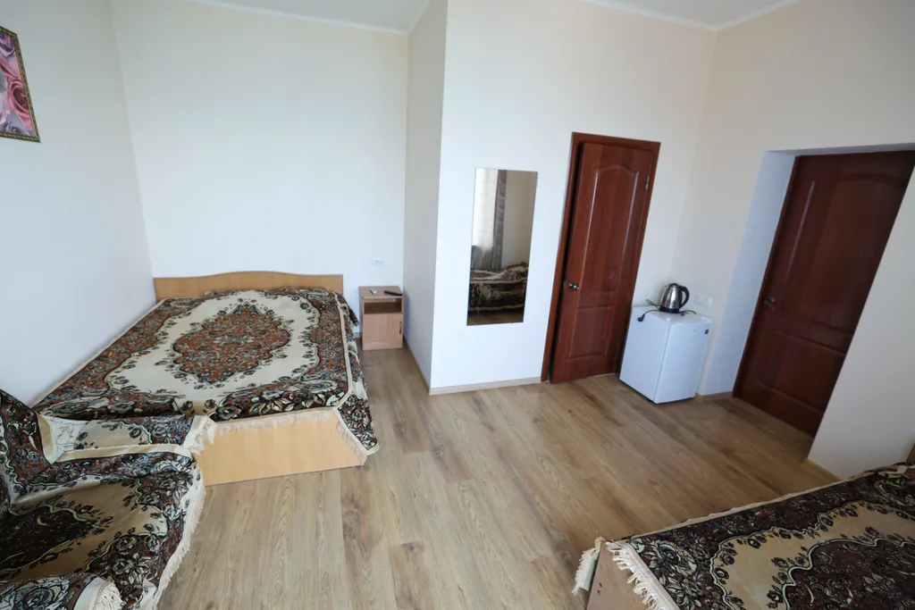 Квартира Квартира Трехместный номер с доп. местом с балконом и видом на море — Лазаревское