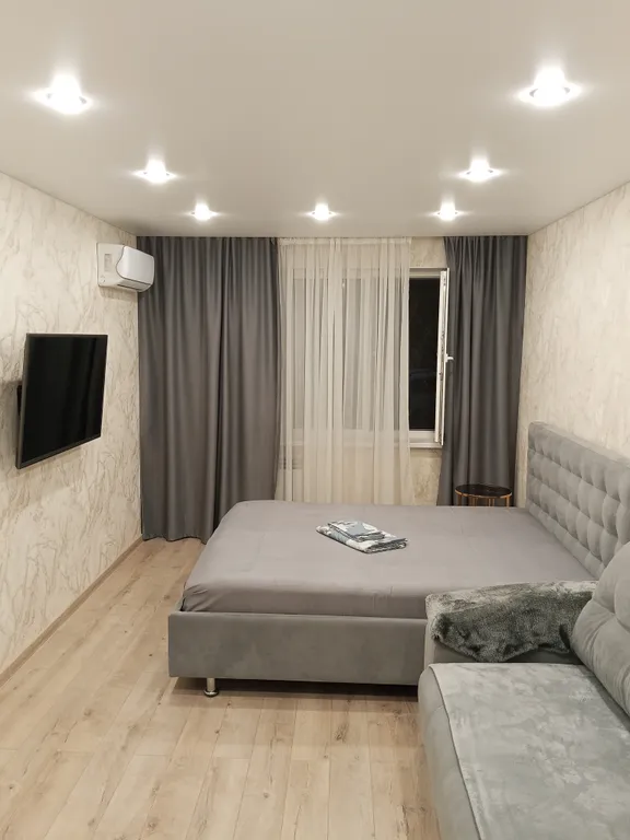 Двухкомнатная квартира на проспект кирова в районе самолет/московское