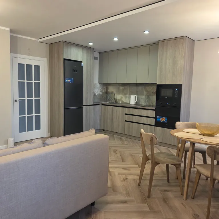 Просторные апартаменты, самый центр, пешеходная улица Советская