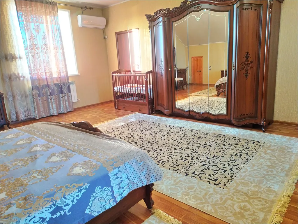 Дом в близи городского пляжа на побережье