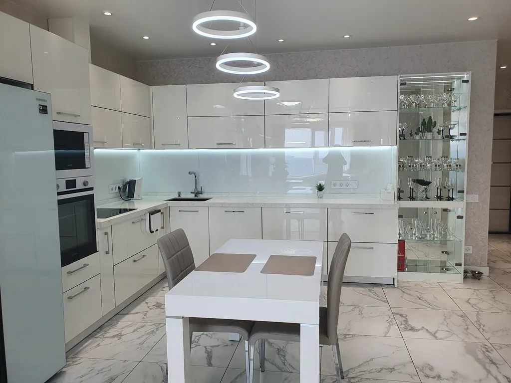 3х ком.кв 100 кв.м в центре район Фуникулёра