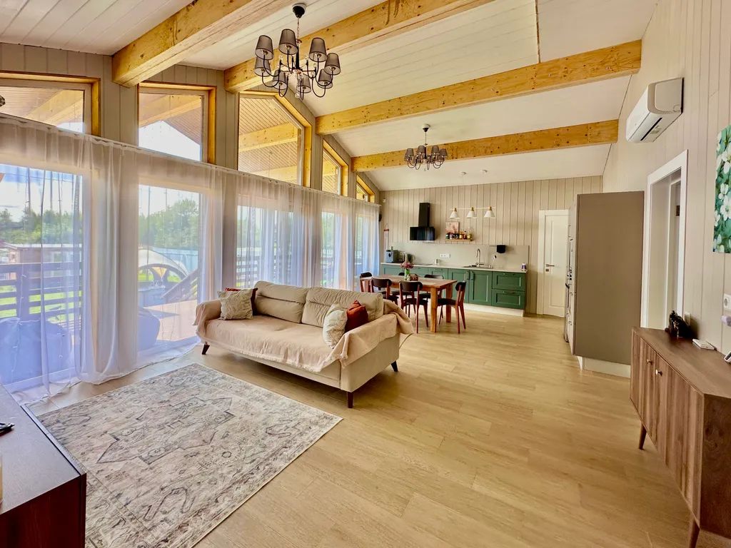 Коттедж Уютный коттедж с баней и бассейном в районе Сорочан — Капорки