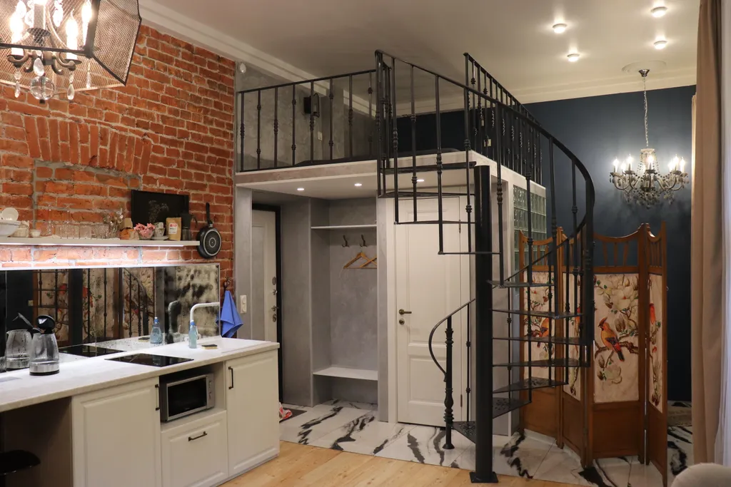 Апартамент винтаж со своим двориком в центре