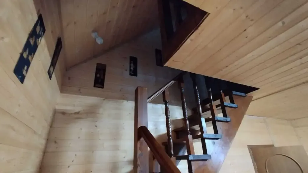 Новенький ЭКО-коттедж от фермера на берегу частных озёр: