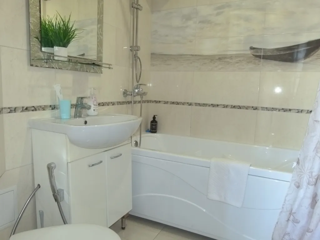 Большая квартира с видом на море рядом с жд вокзалом