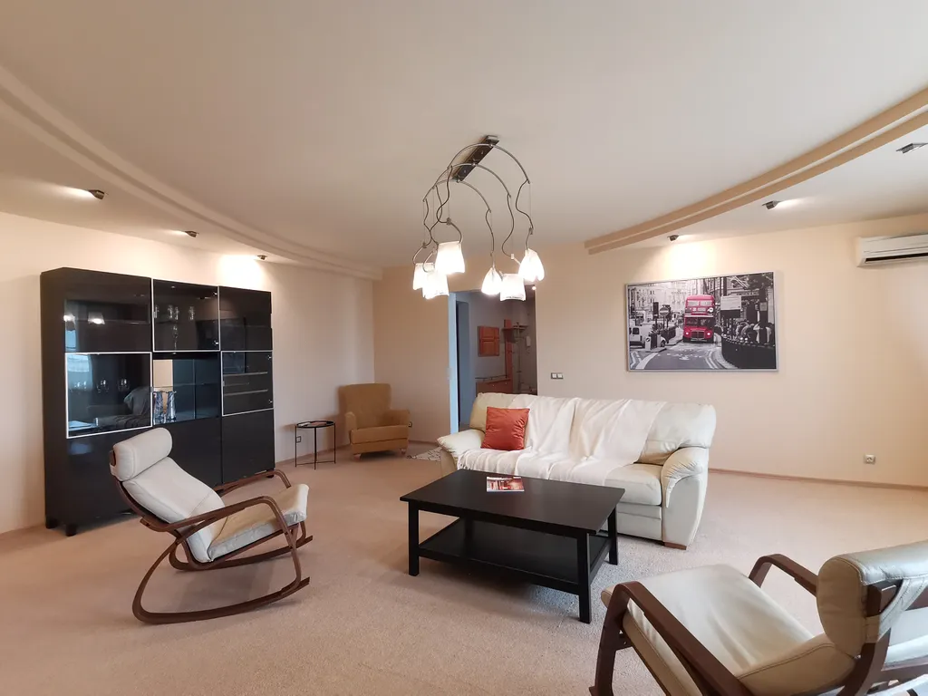 Квартира Семейные аппартаменты с сауной в центре — аренда посуточно в Волгоград