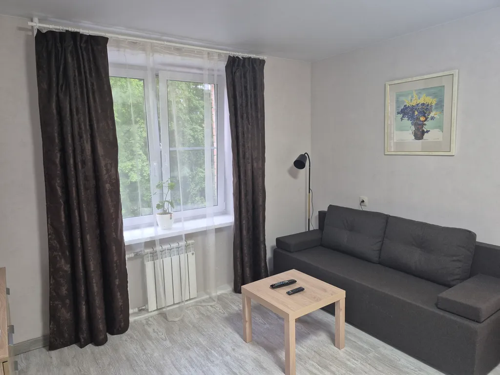 Квартира в самом центре Петергофа!