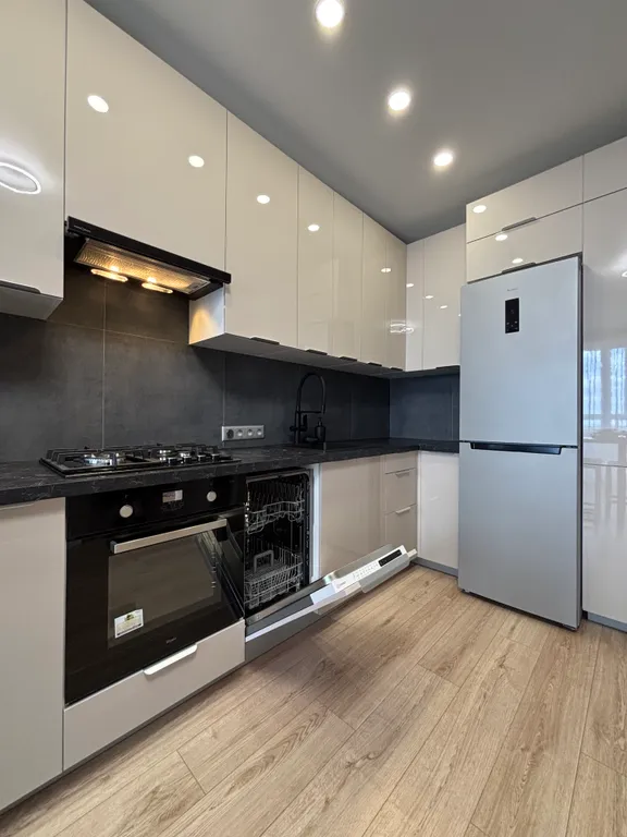 Квартира Квартира в новом доме ЖК«Альпы», в центральном районе Калининграда — Калининград