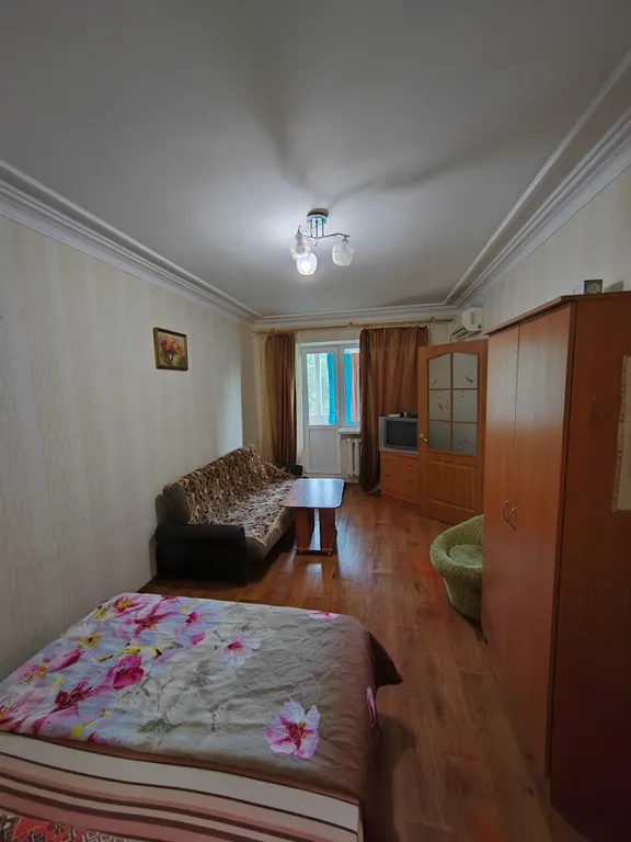 Уютная 1 ком кв в 100 метрах от моря