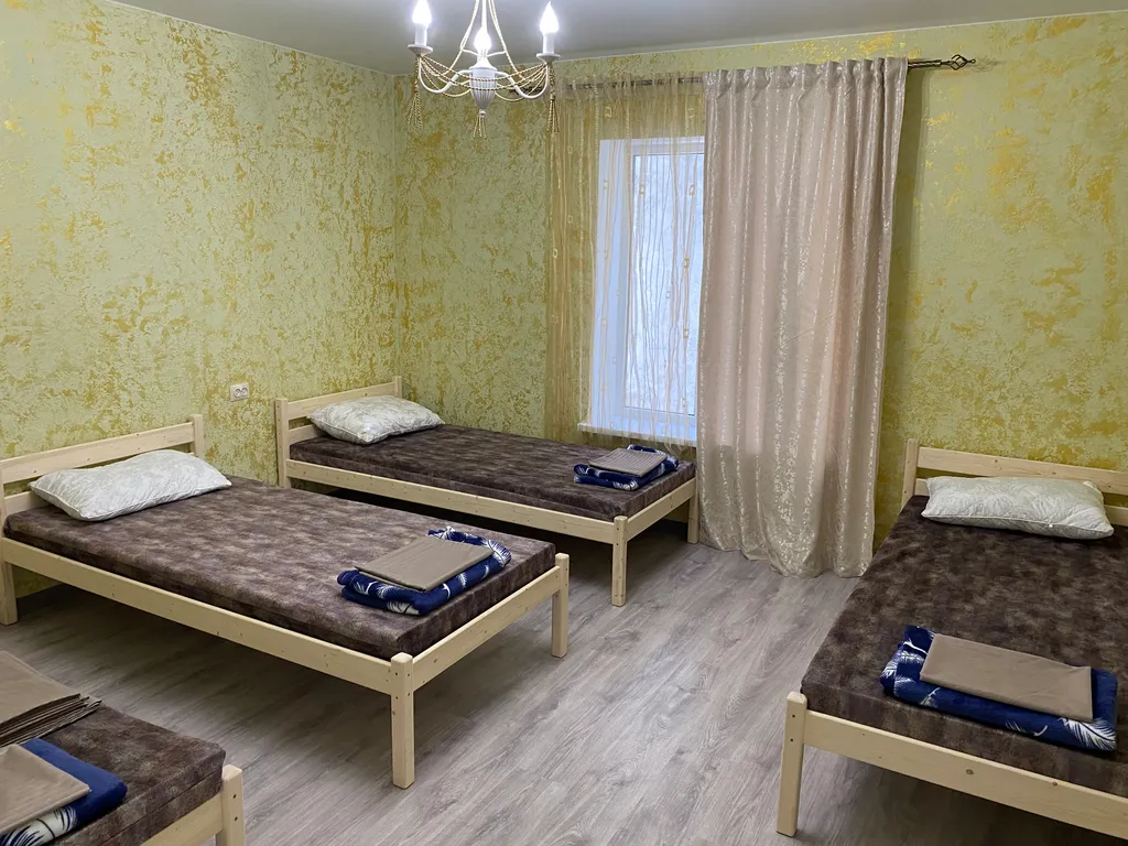 Коттедж 2х этажный с бассейном на 14 человек