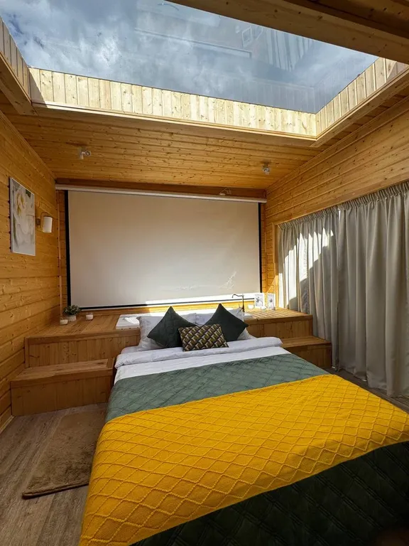 Дом для двоих с ванной и джакузи