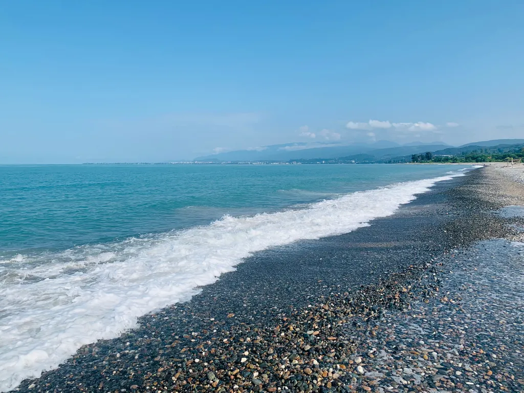 Дом с морем за калиткой