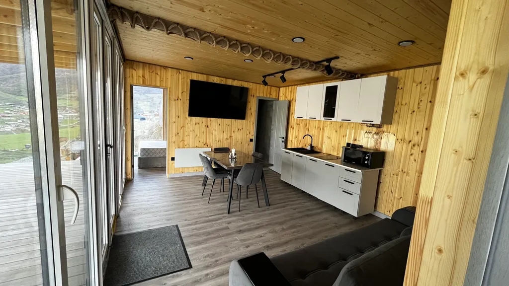 Дом с видом на горы