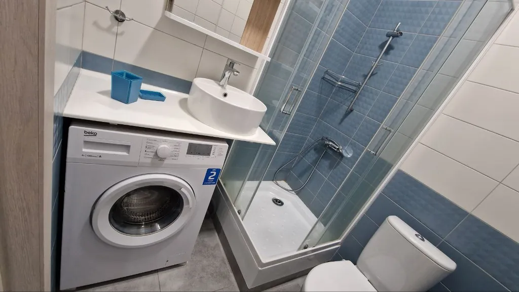 Уютная студия около ТРЦ Галерея