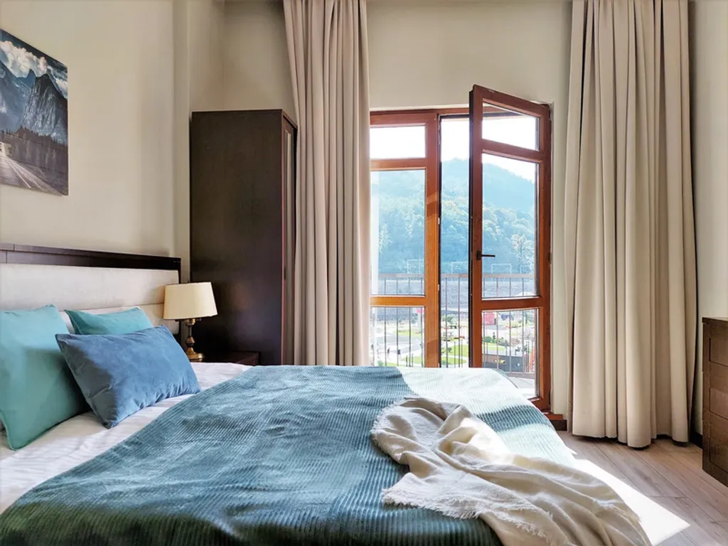 Уютное гнездышко с видом на главную ёлку Красной Поляны