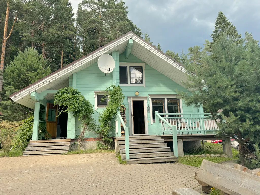 Уютный домик на берегу Ладожского озера дом 1