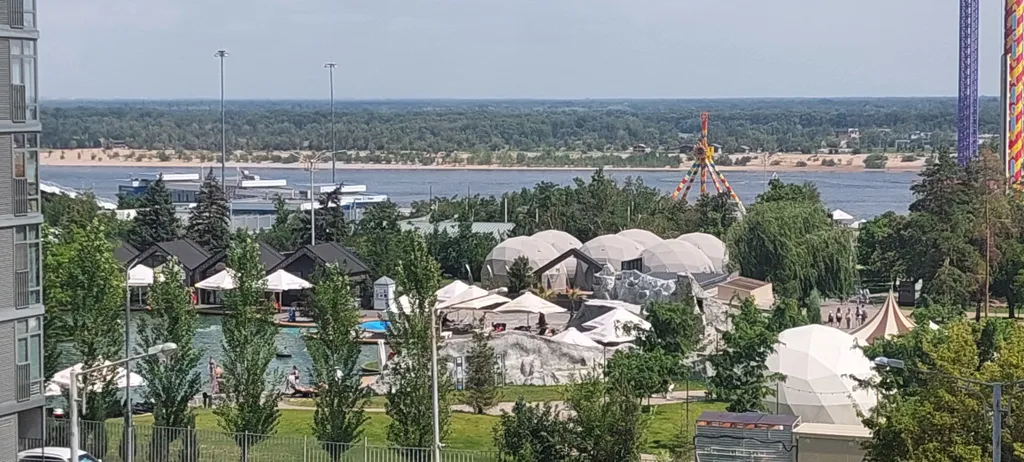 Квартира в центре с видом на парк и Волгу