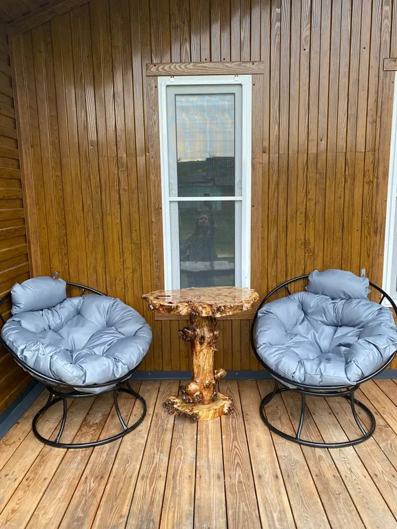 Уютный дом c садом у горной реки