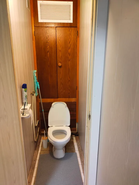 Двухкомнатная квартира около Ольгина пруда в центре Петергофа