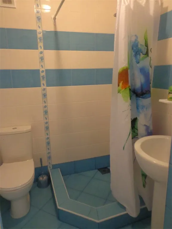 Двухкомнатный апартамент рядом с бассейном