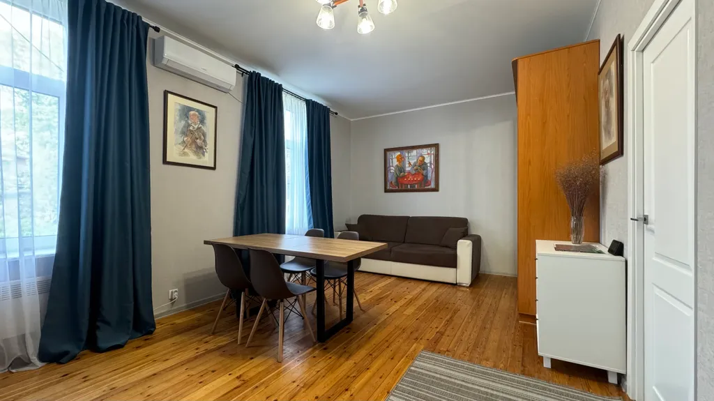 Таунхаус с сауной в центре у набережной