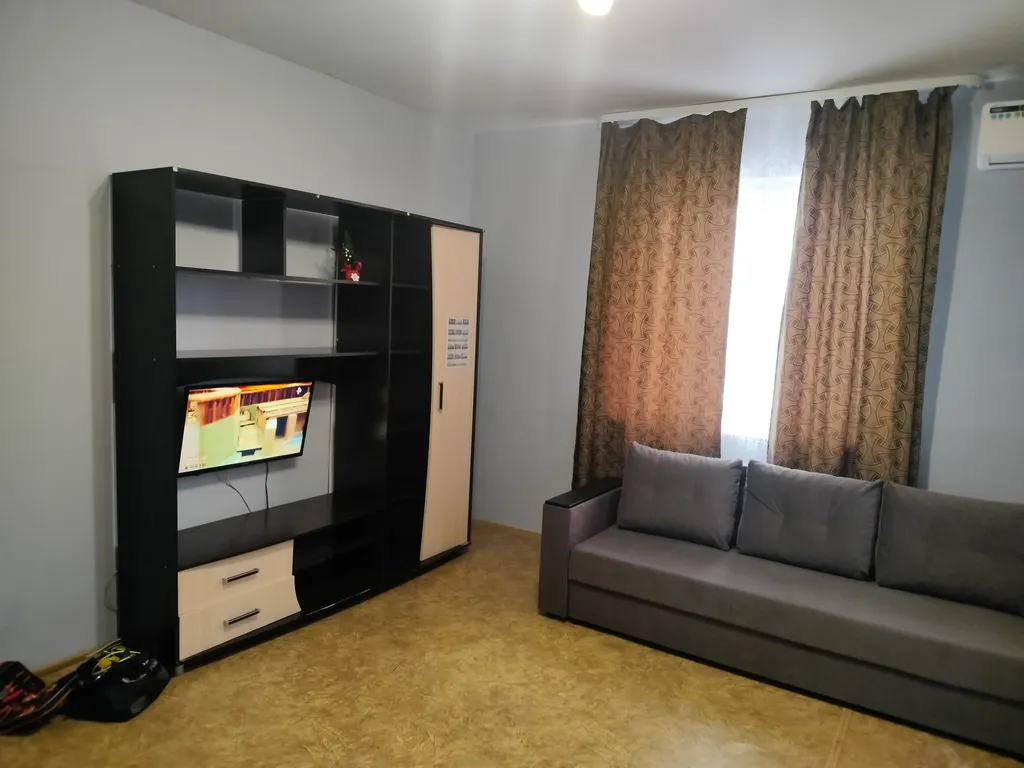 Уютная тёплая квартира — аренда посуточно в Тобольск