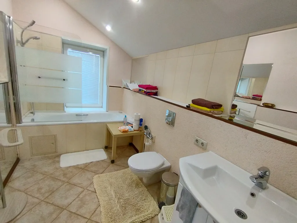 Семейный дом/дуплекс на берегу с панорамным видом на Камское море