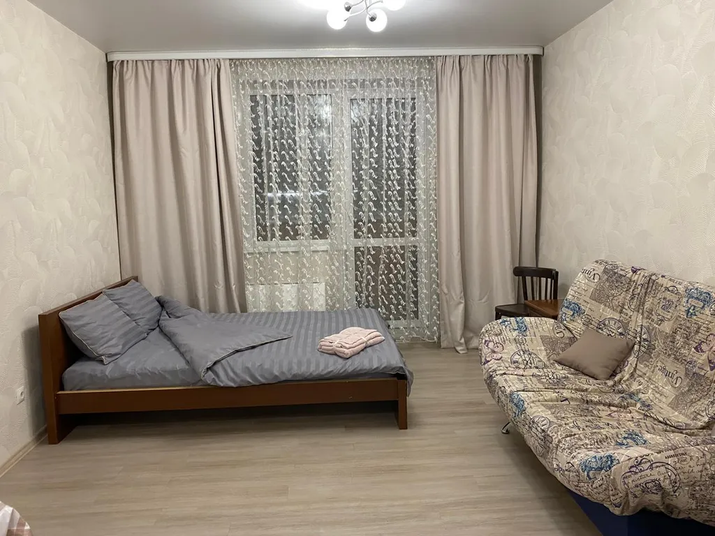 Комфортабельная квартира в новом доме рядом с аэропортом Толмачево — аренда посуточно в Обь