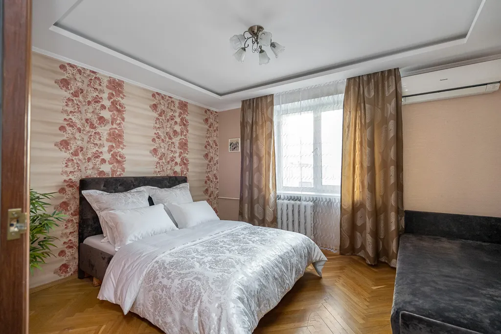 Трехкомнатная квартира с видом на реку Свислочь