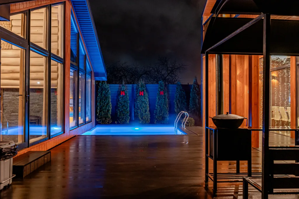 Баня и басейн в Ликино