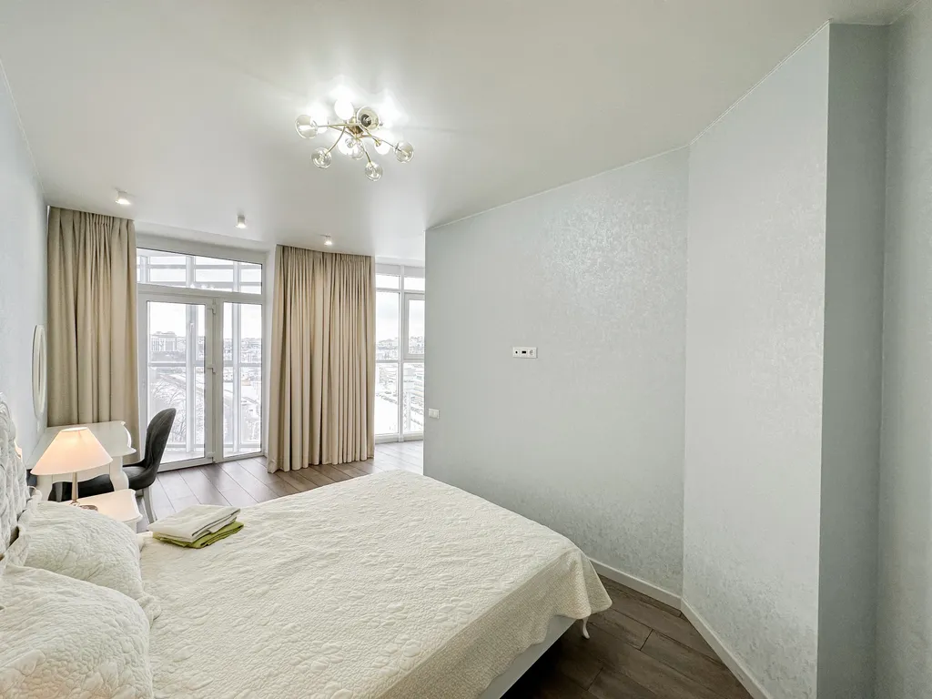 Элитная евродвушка с дизайнерским ремонтом на берегу реки Волга