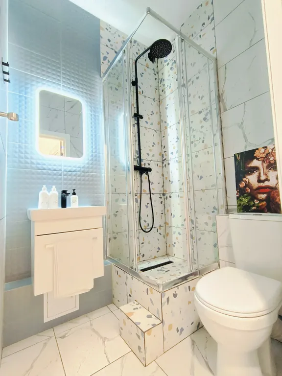 Студия у ледового дворца Молодежный