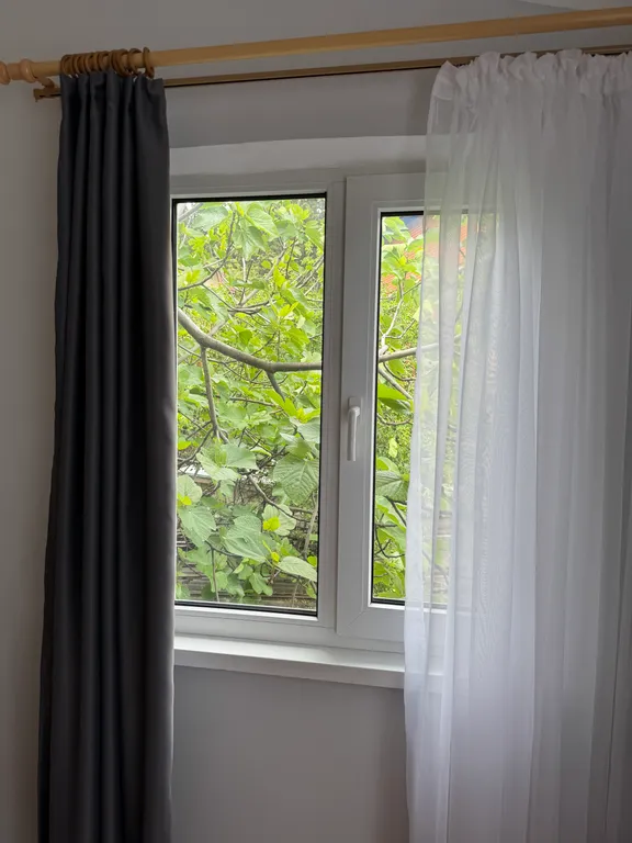 Второй этаж дома, до моря 10 минут по прямой