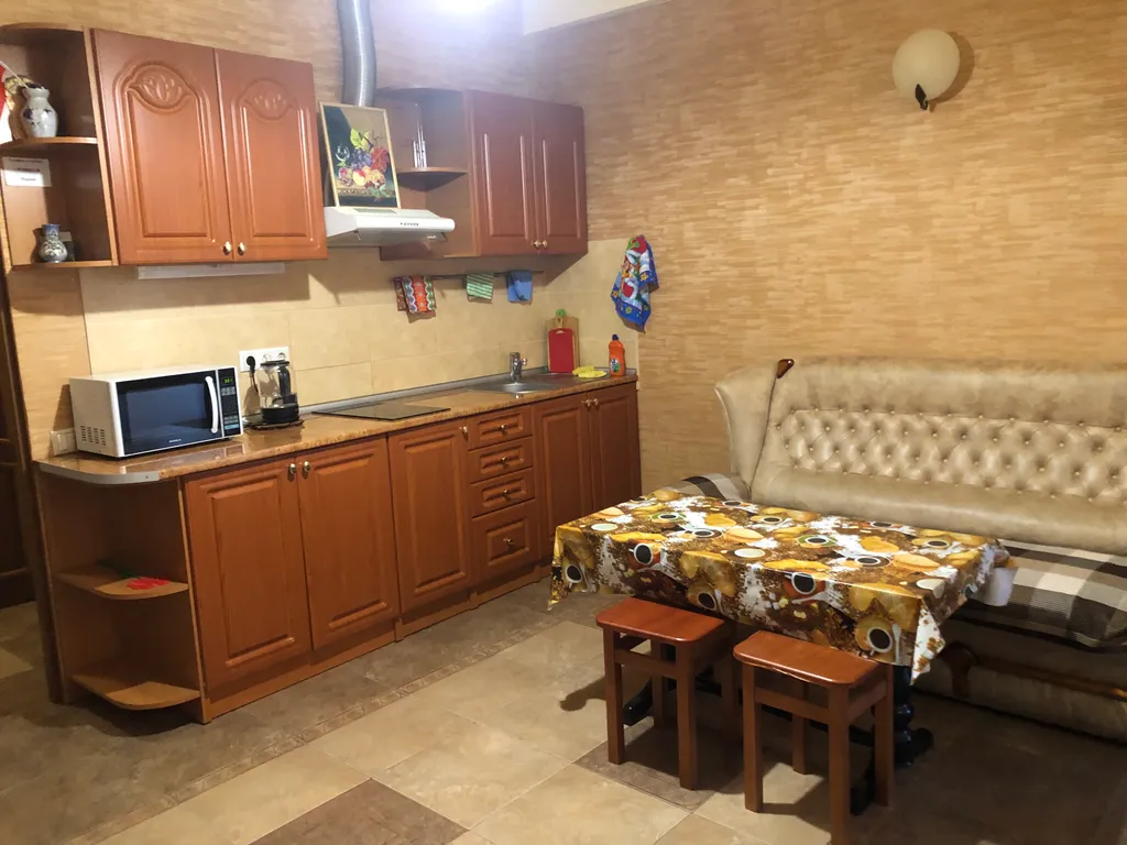 Уютная квартира с озелененным внутренним двориком