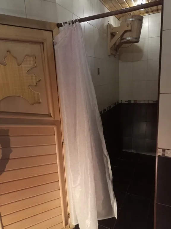 Дом с теплым бассейном и баней на дровах