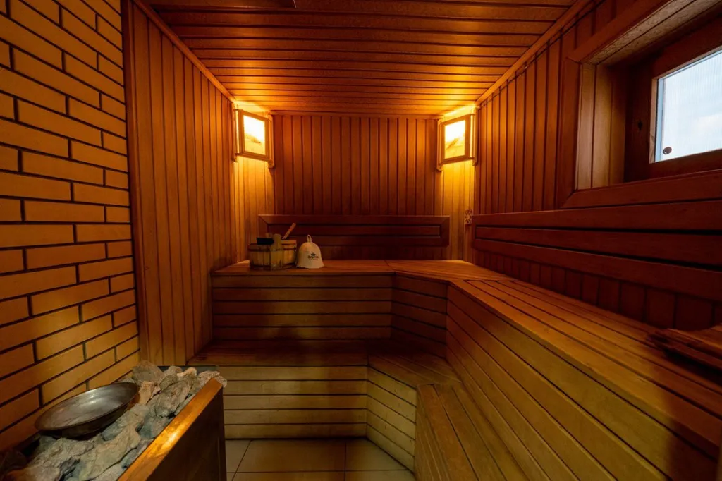 База Империал дом Амур