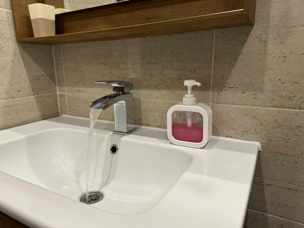 Дом-шале в черте города с баней и чаном