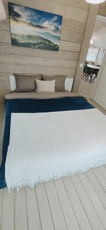 Уютный дом с печью-камином