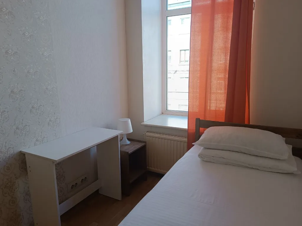 Одноместная комната с общими санузлами, с видом на город